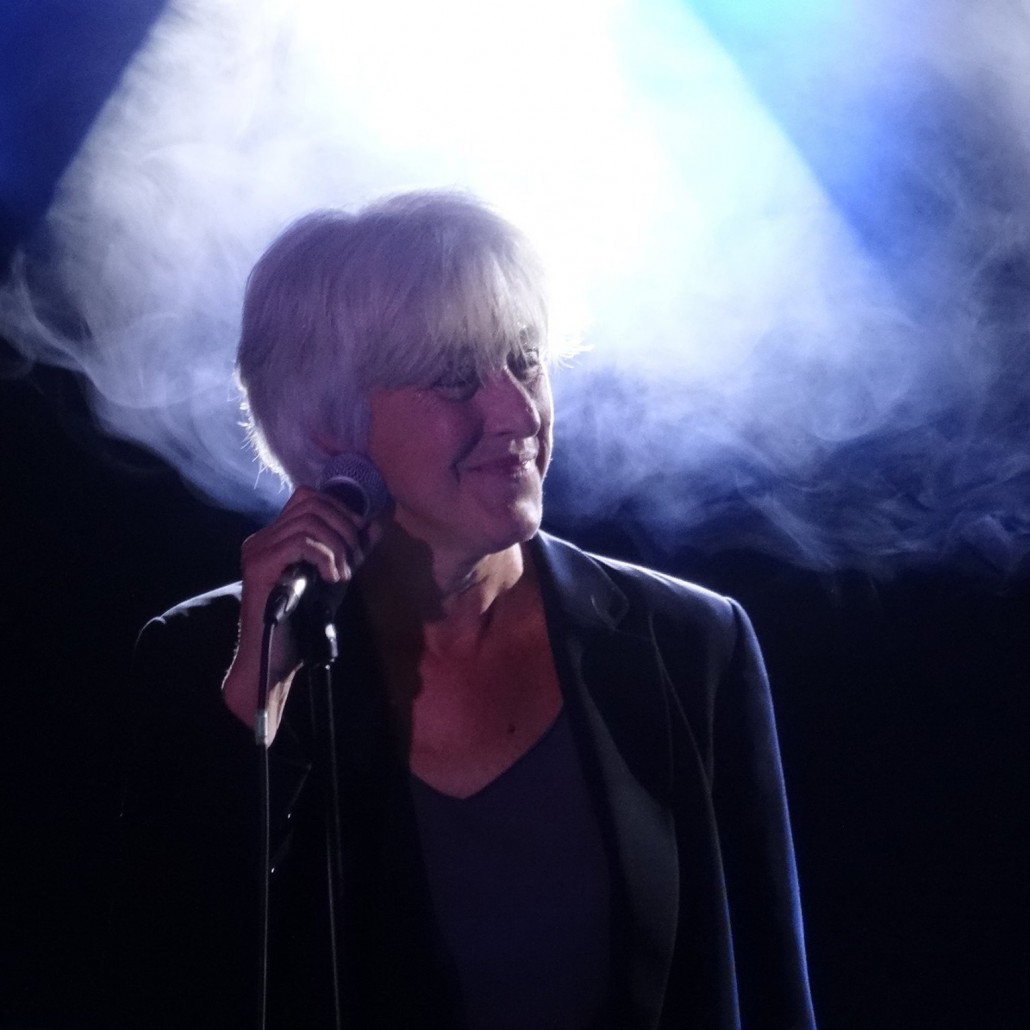 10_06_22_cabarockette