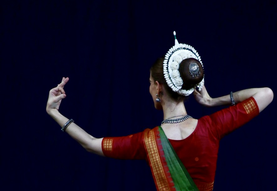 Cours de danse Odissi - Katharina et Blanche