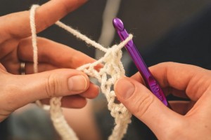 CROCHET LA CADETTE FRIPERIE ATELIER PARIS 75012 LA PETITE ROCKETTE